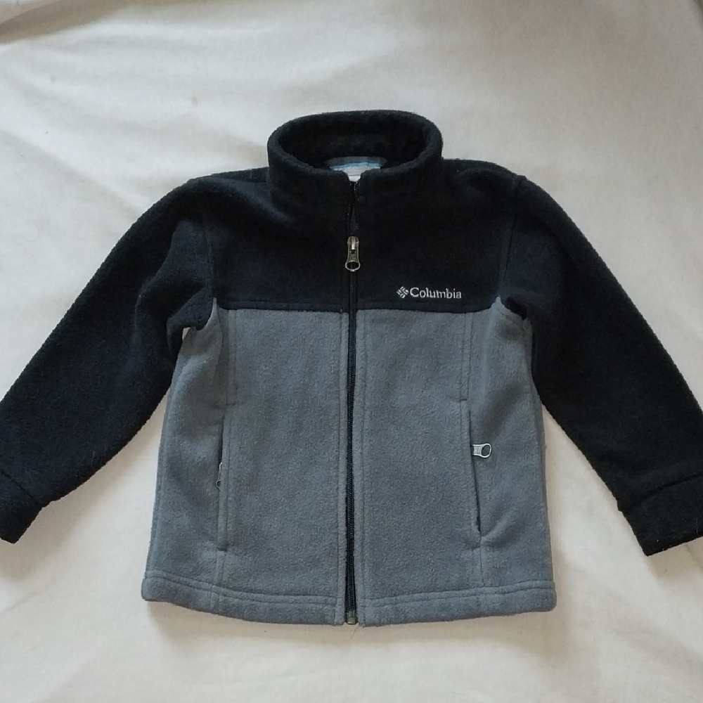 Columbia Black and Gray Zip-up Jacket 3T